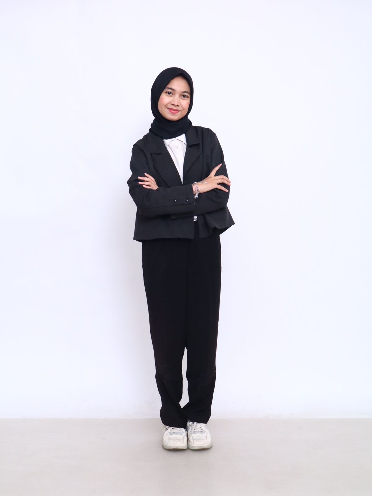 Nada Almira M.